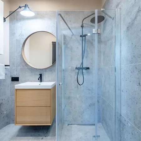 In The Center דירה פוזנן