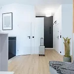 Apartment In The Center Poznan